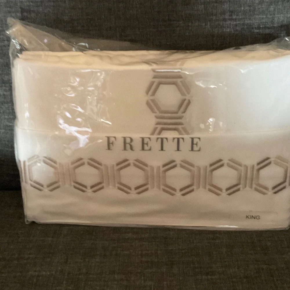 NWT FRETTE KING SHEET SET WHITE GREY ADORN EMBROIDERY